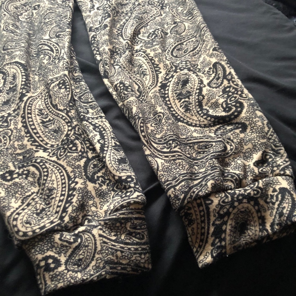 Pattern light joggers/sweatpants - Picture 2 of 5